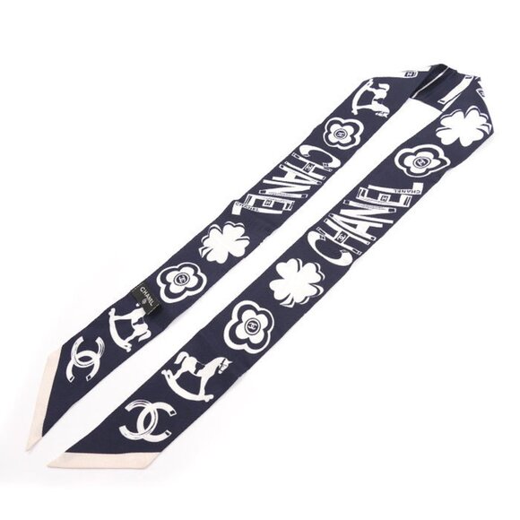 CHANEL Pink Logo Scarf - Picture 3 of 6